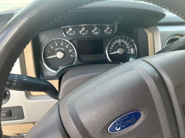 Used 2012 White Ford Lariat image 19