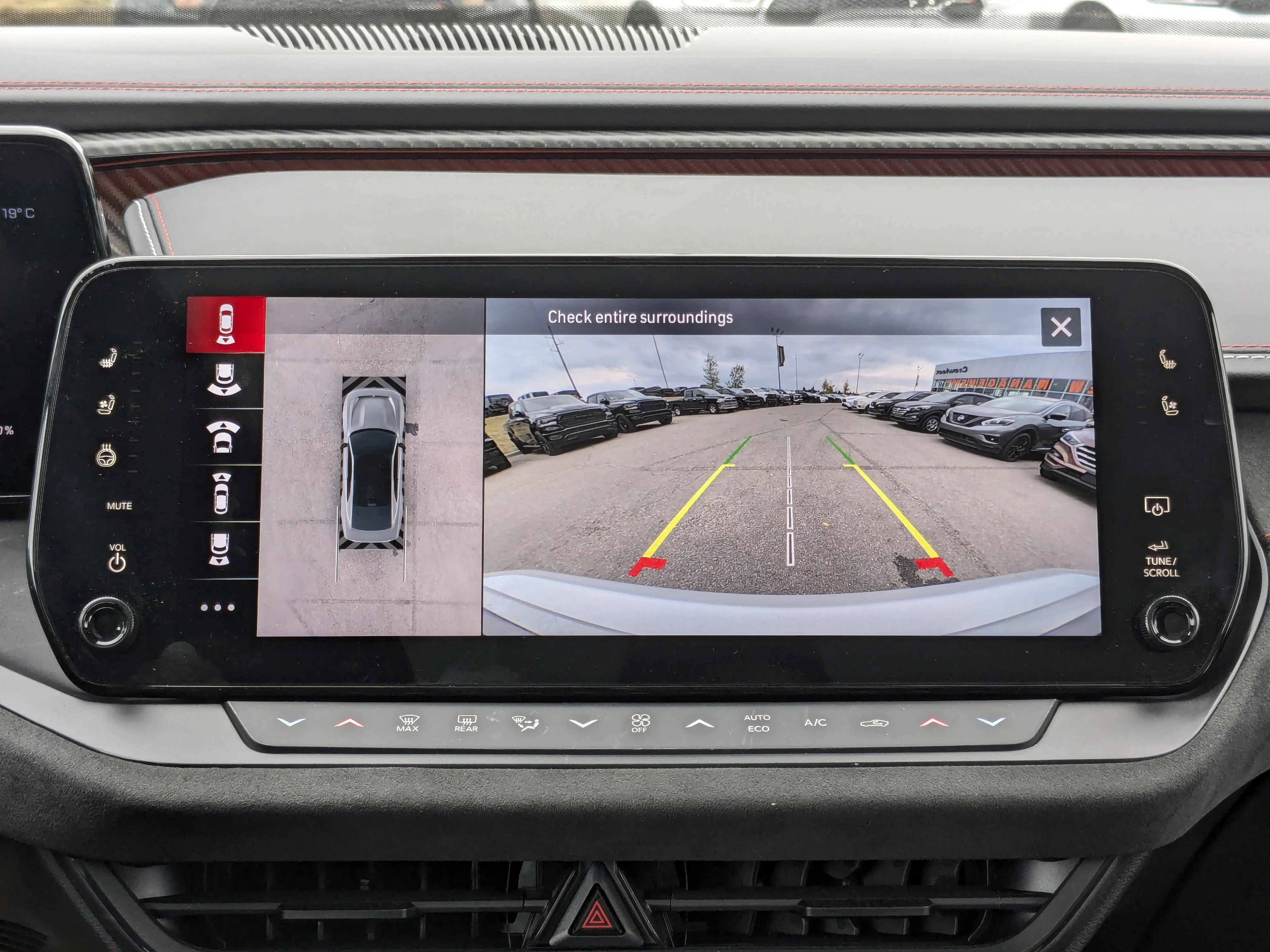 New 2024 triple nickel Dodge Scat Pack - - Dinamica Perf Seats - Plus Group - Sun & Sound - Carbon & Suade & Tons More! image 21