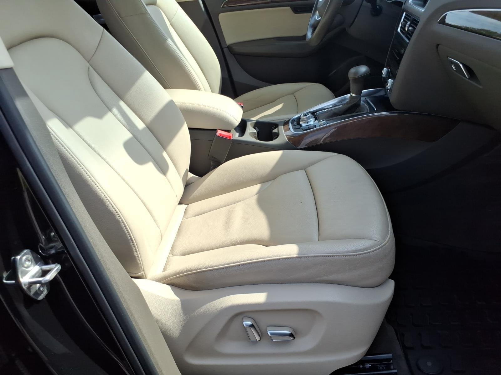 Used 2016 Mythos Black Metallic Audi Premium Plus image 23