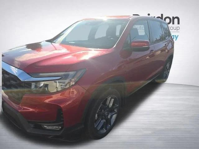 Used 2023 Radiant Red Metallic II Honda EX-L image 1