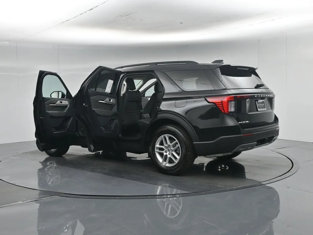 New 2026 Agate Black Metallic Ford Active image 35