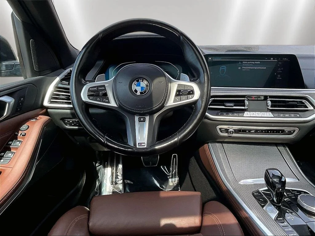 Used 2021 Black Sapphire Metallic BMW xDrive40i image 8