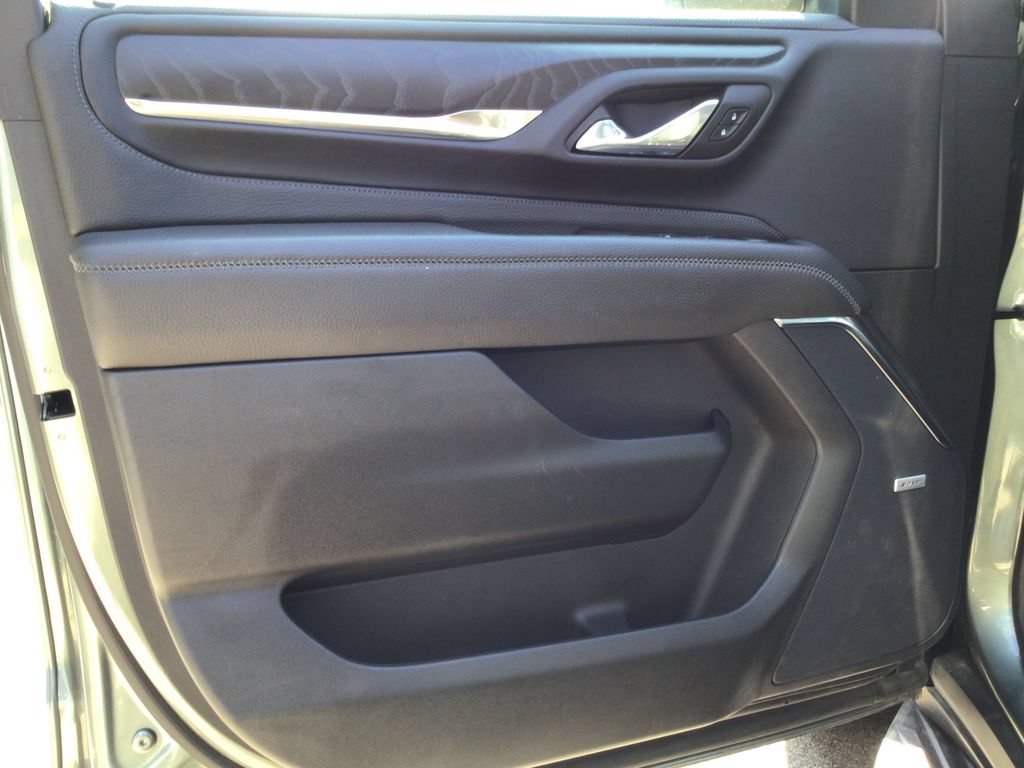 2024 GMC Yukon Denali - Photo 22