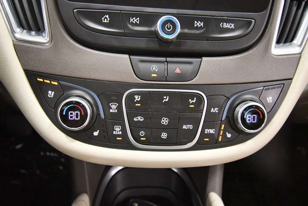 Used 2024 Blue Chevrolet LT image 26