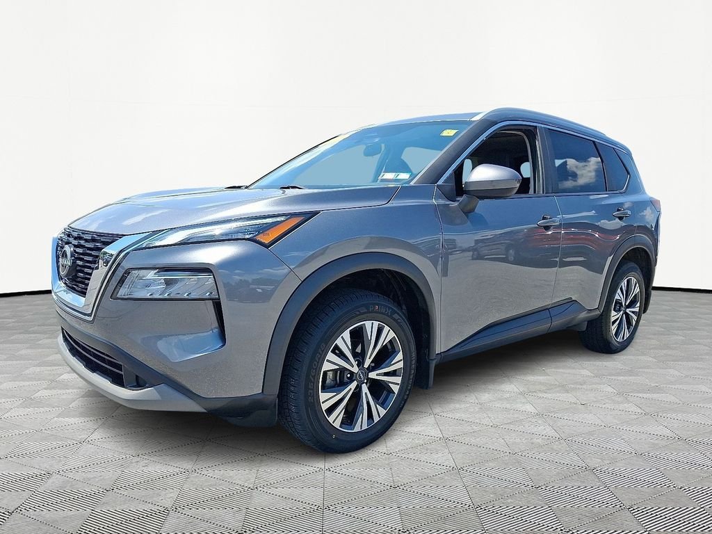 Used 2023 Gray Nissan SV image 3