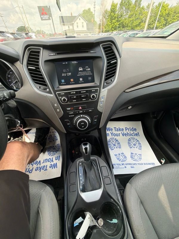 Used 2017 White Hyundai 2.4 Base image 18
