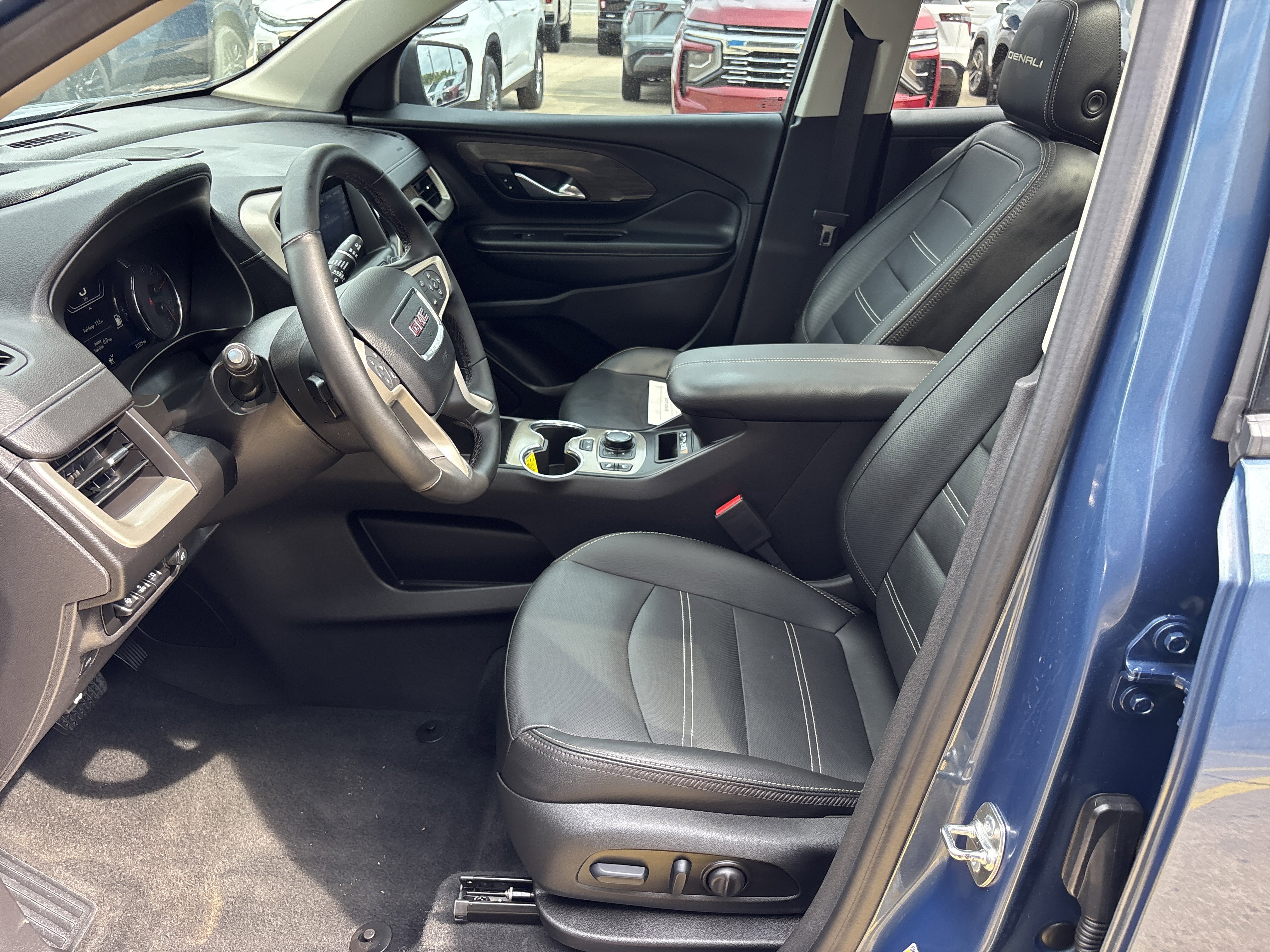 Used 2024 Downpour Metallic GMC Denali image 14