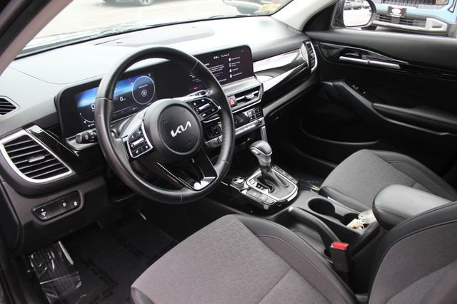 Used 2024 Gray Kia S image 3