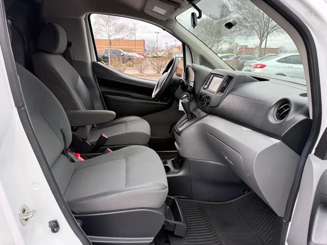 2021 Nissan NV200 SV - Photo 21