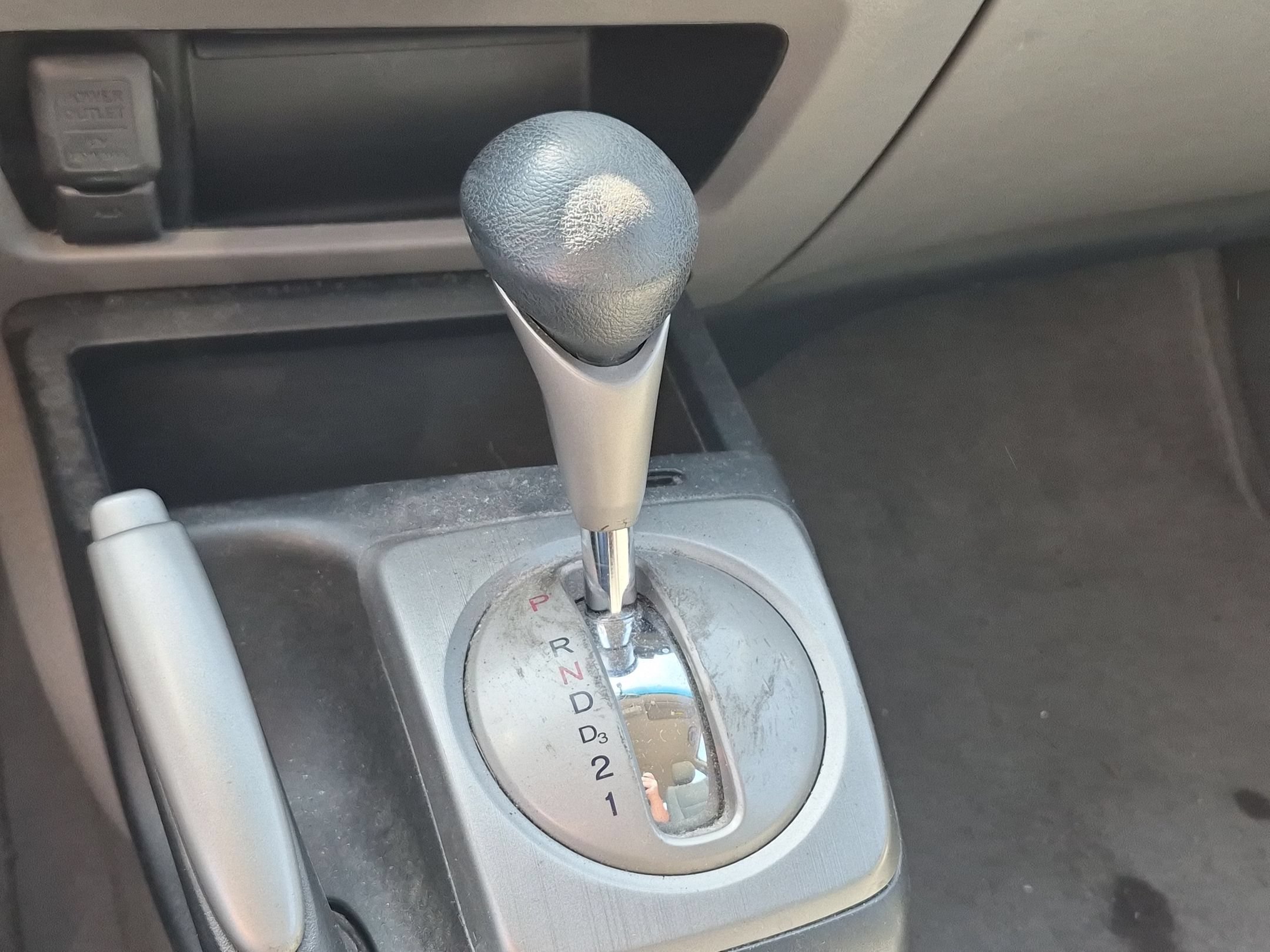 Used 2009 Silver Honda LX image 21