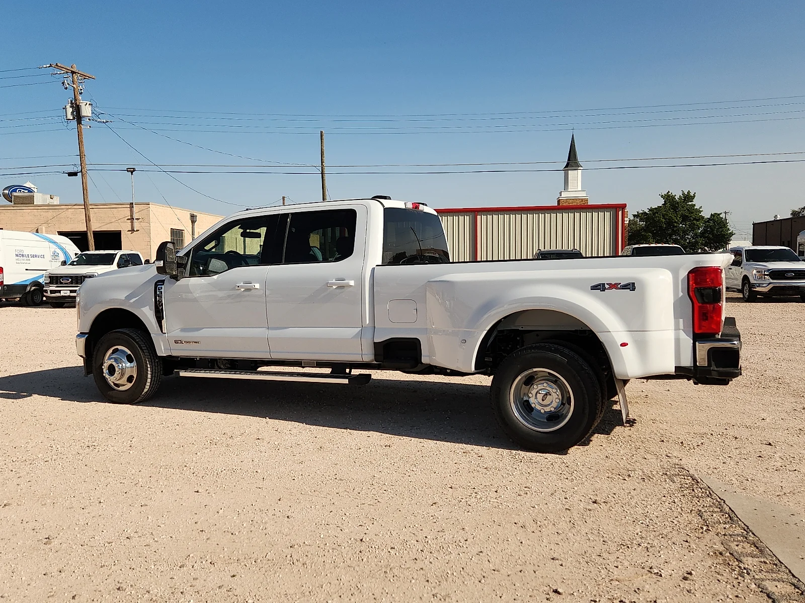 New 2026 Oxford White Ford Lariat image 4
