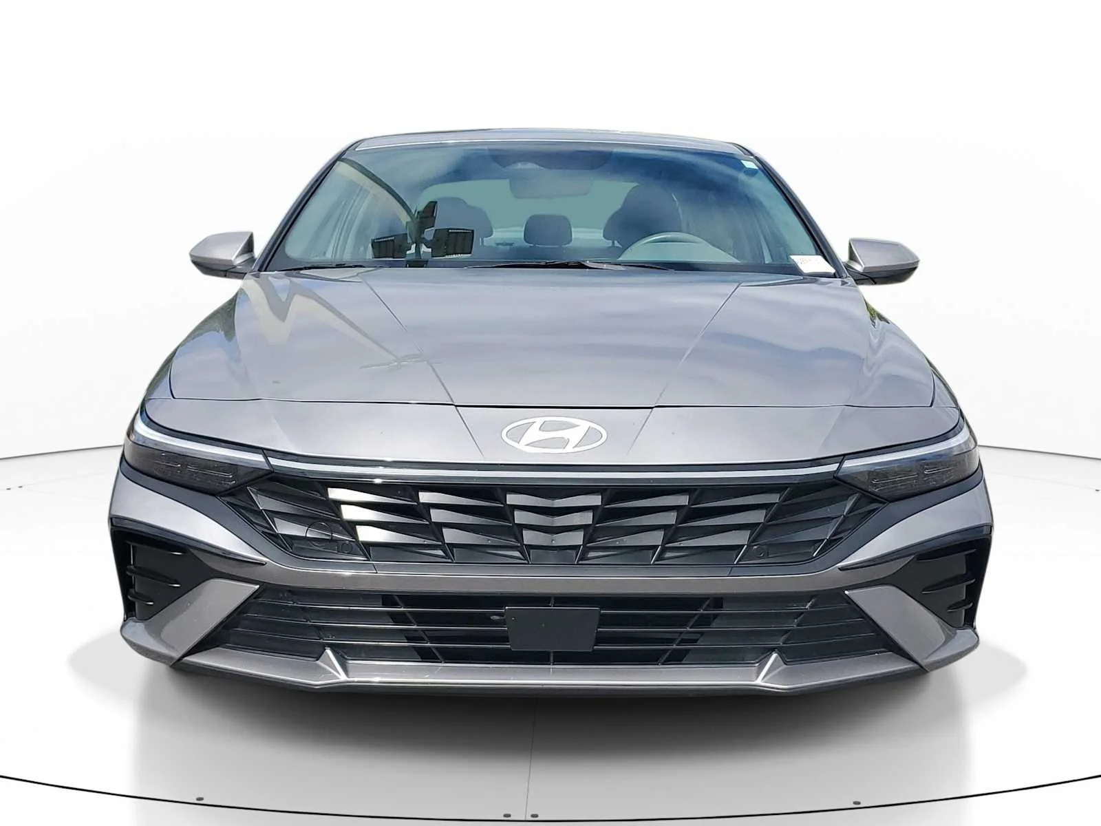 Used 2025 Fluid Metal Hyundai SEL Convenience image 2