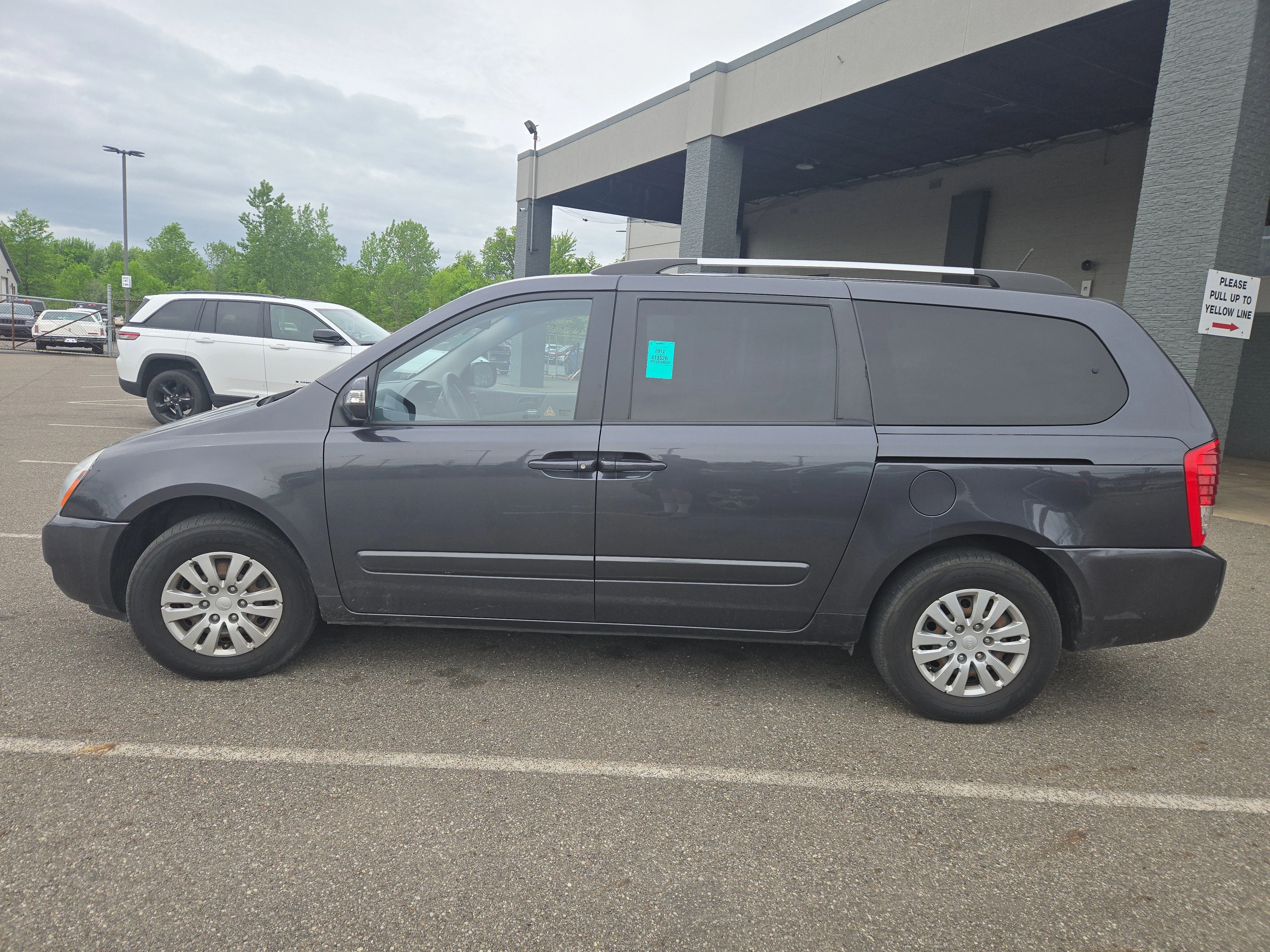 Used 2012 Platinum Kia LX image 8
