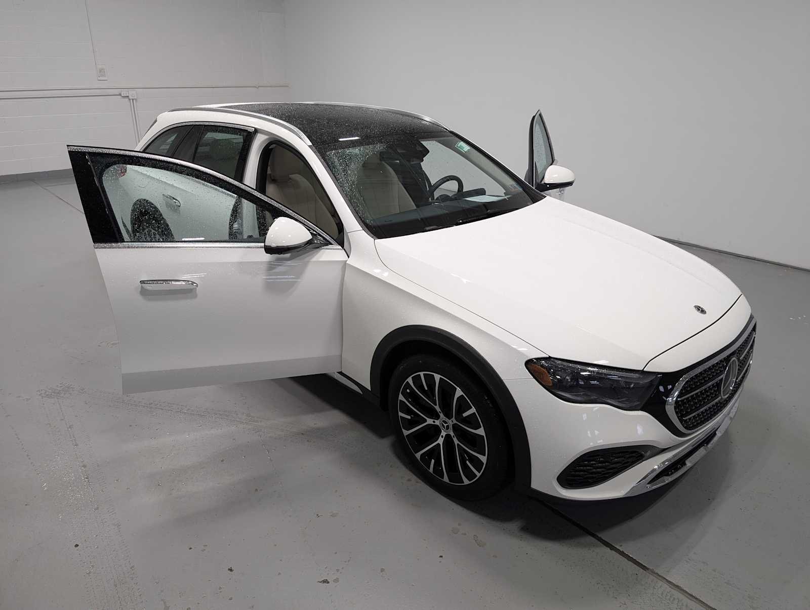 Certified Used 2026 Polar White Mercedes-Benz E 450 image 16