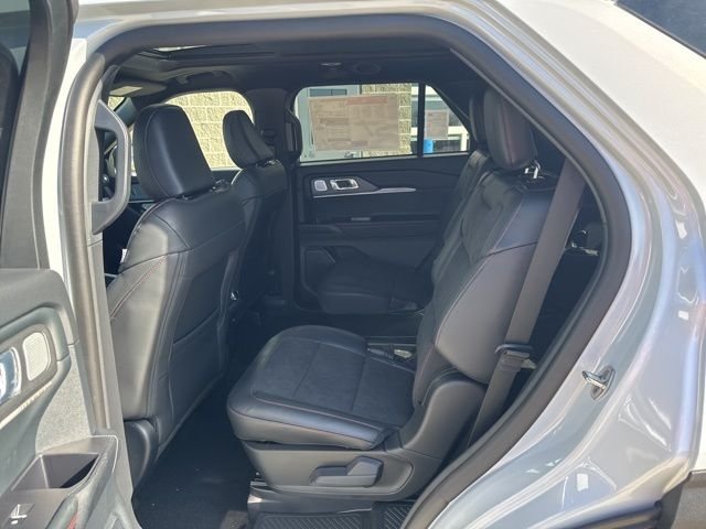 New 2026 Space White Metallic Ford ST image 28