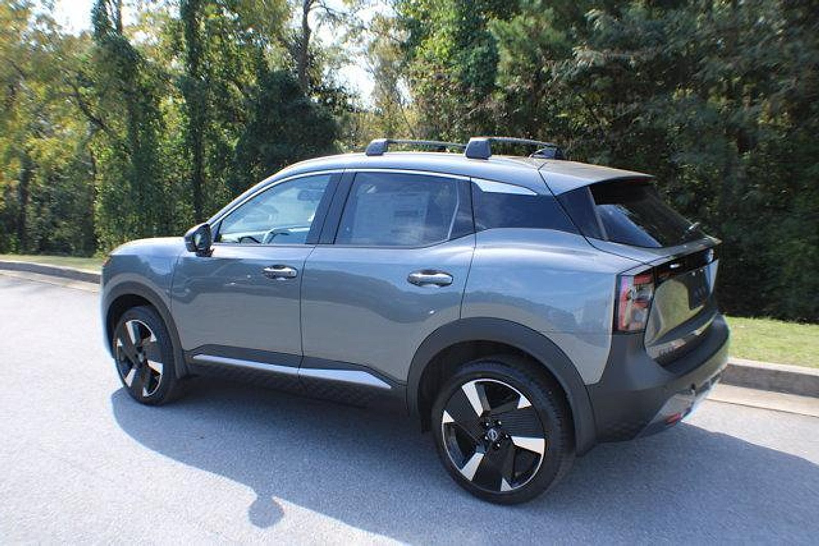 2026 Nissan KICKS SR - Photo 3
