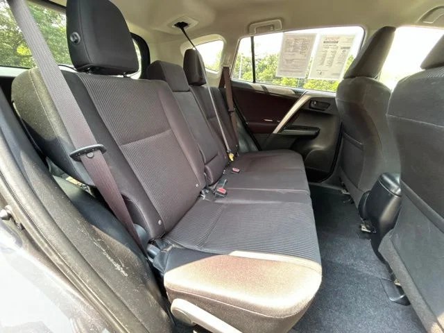 Used 2018 Gray Toyota LE image 37