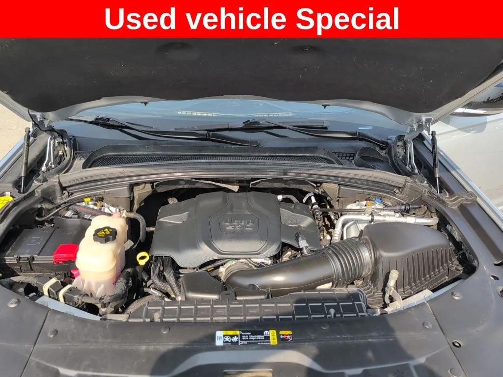 Used 2022 Silver Jeep Overland image 35