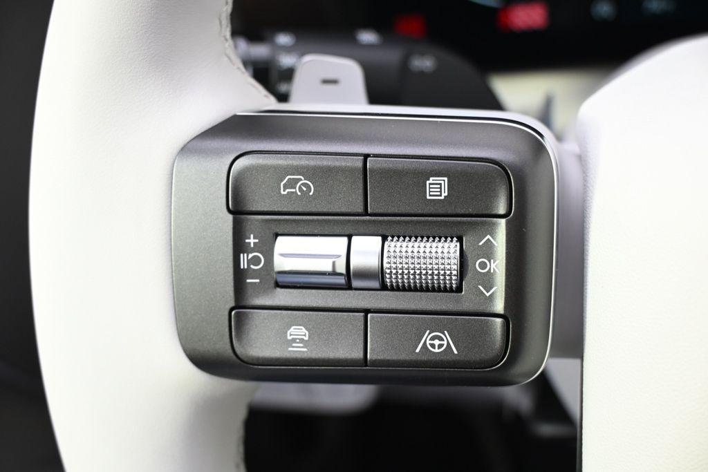 New 2026 White Pearl Hyundai SEL AWD image 33