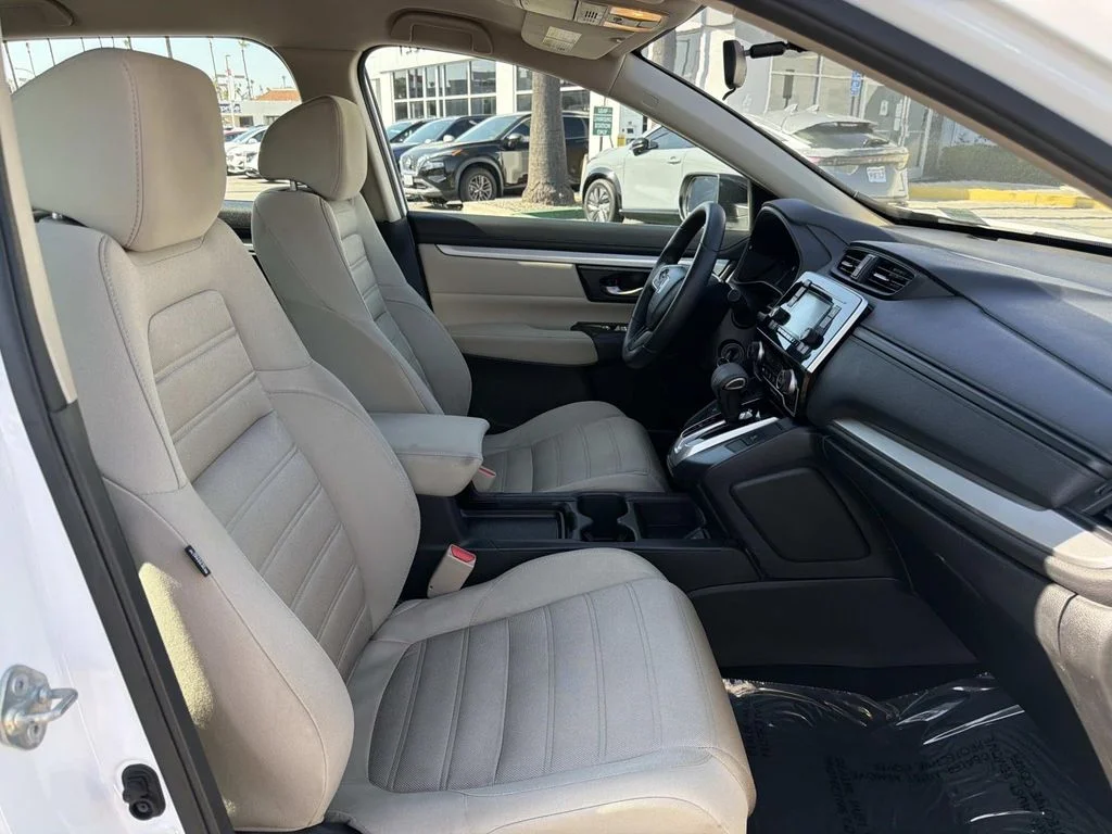 Used 2019 Platinum White Pearl Honda LX image 30
