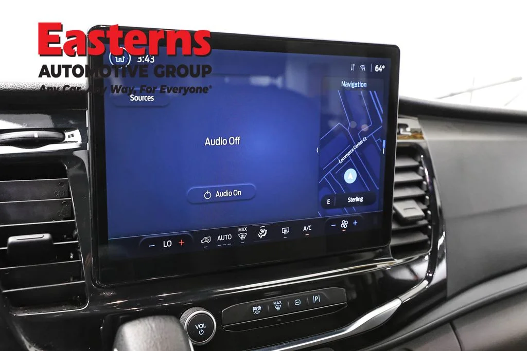 Used 2023 White Ford XLT image 18
