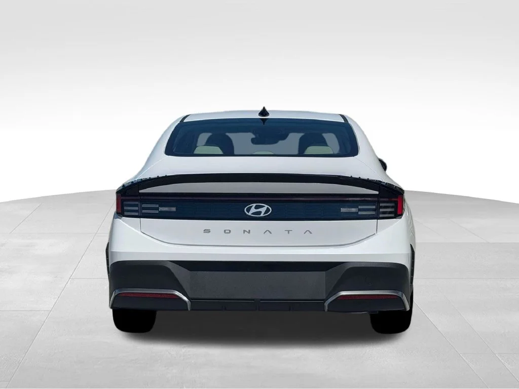 Used 2026 White Hyundai SE image 7
