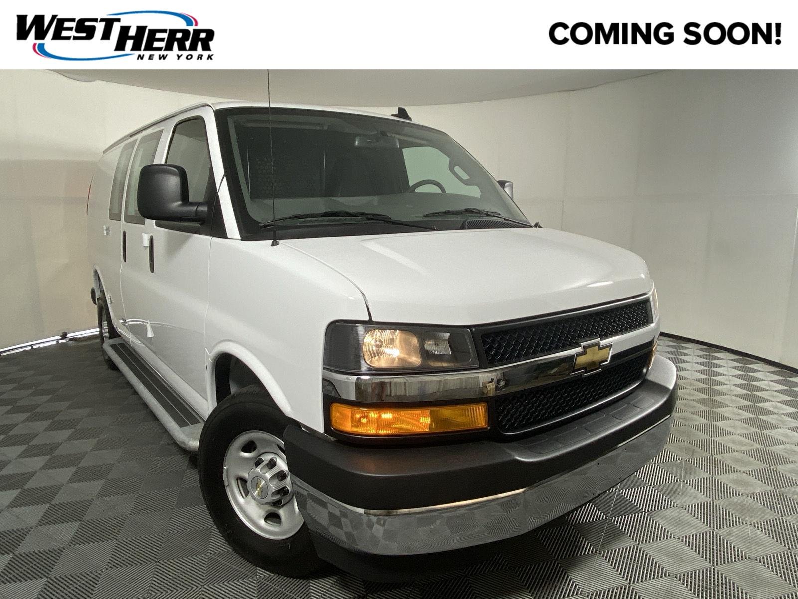 Used 2025 Summit White Chevrolet Work Van image 1