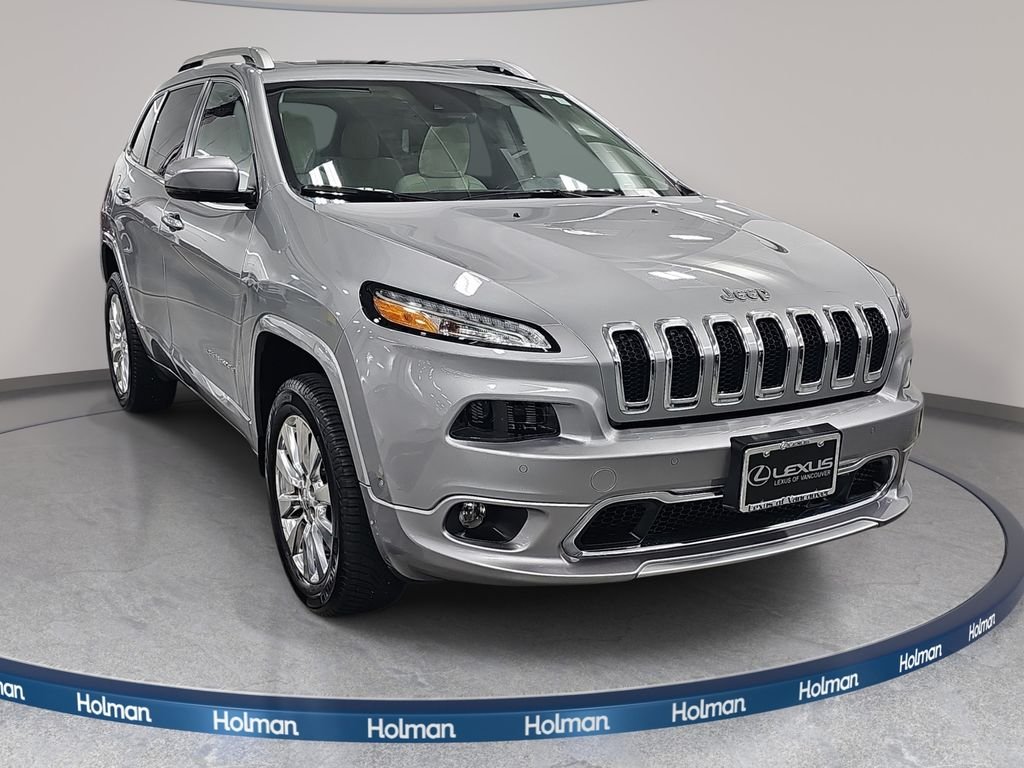 Used 2017 Silver Jeep Overland image 4