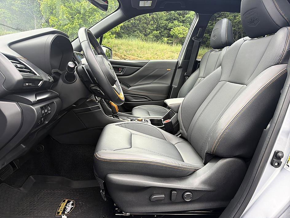 Used 2024 Ice Silver Metallic Subaru Wilderness image 17