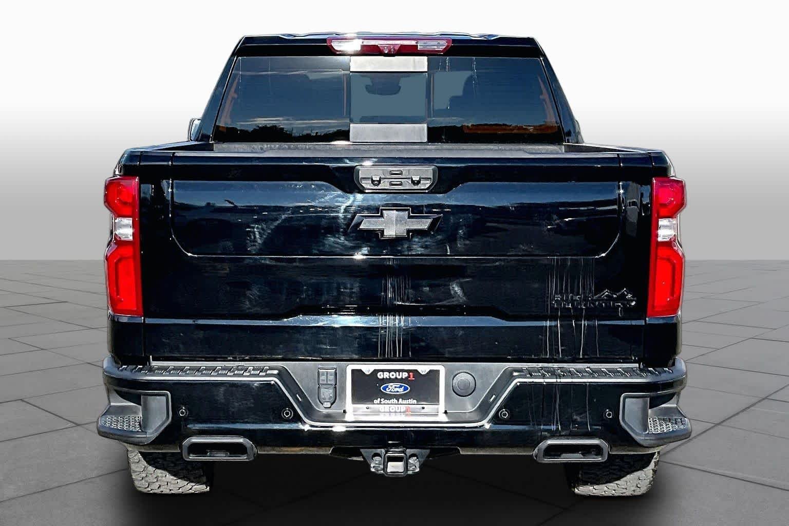 Used 2024 Black Chevrolet High Country image 7