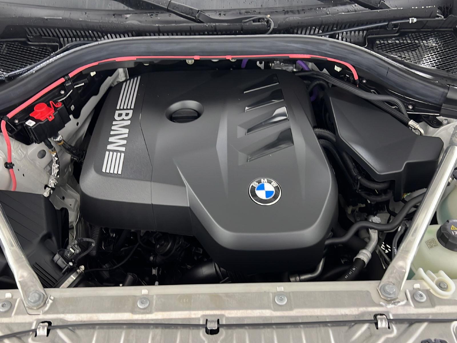 New 2026 Mineral White Metallic BMW 30 xDrive image 21