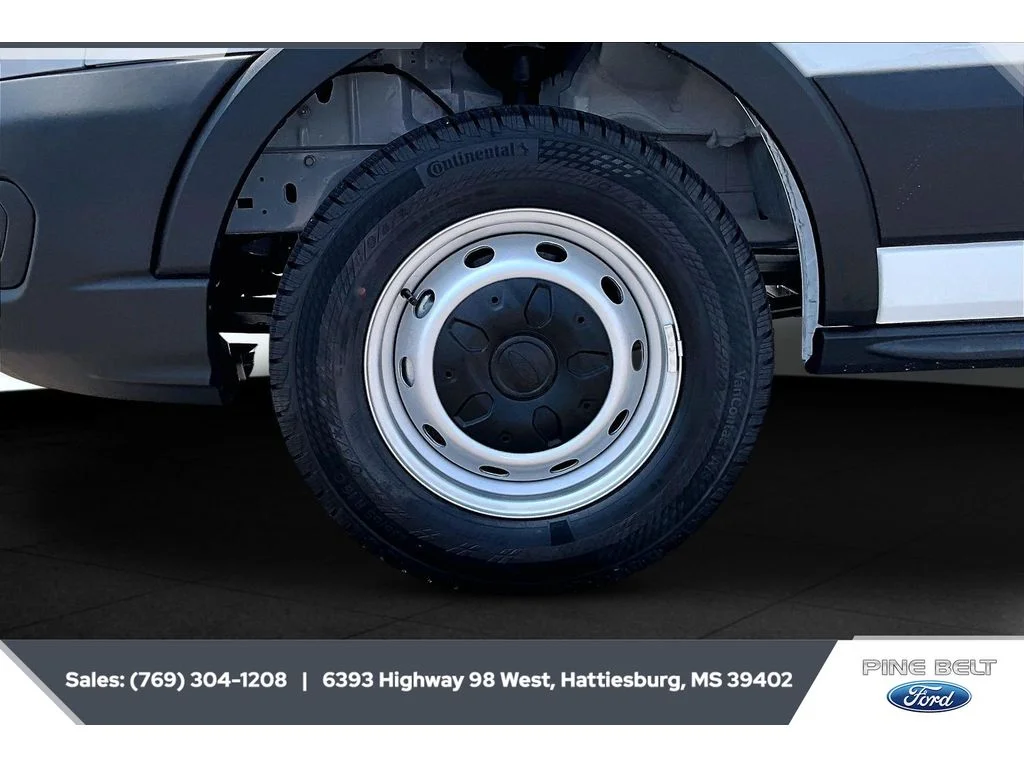 New 2026 Oxford White Ford Cargo Van image 7