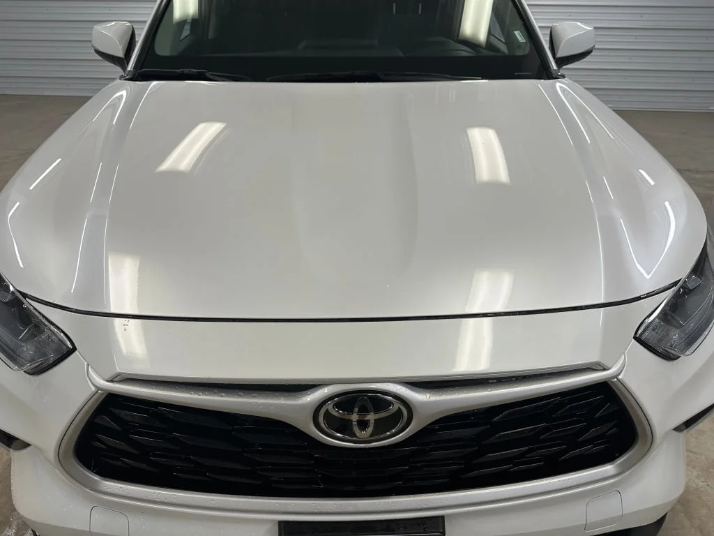 Used 2023 Wind Chill Pearl Toyota L image 36