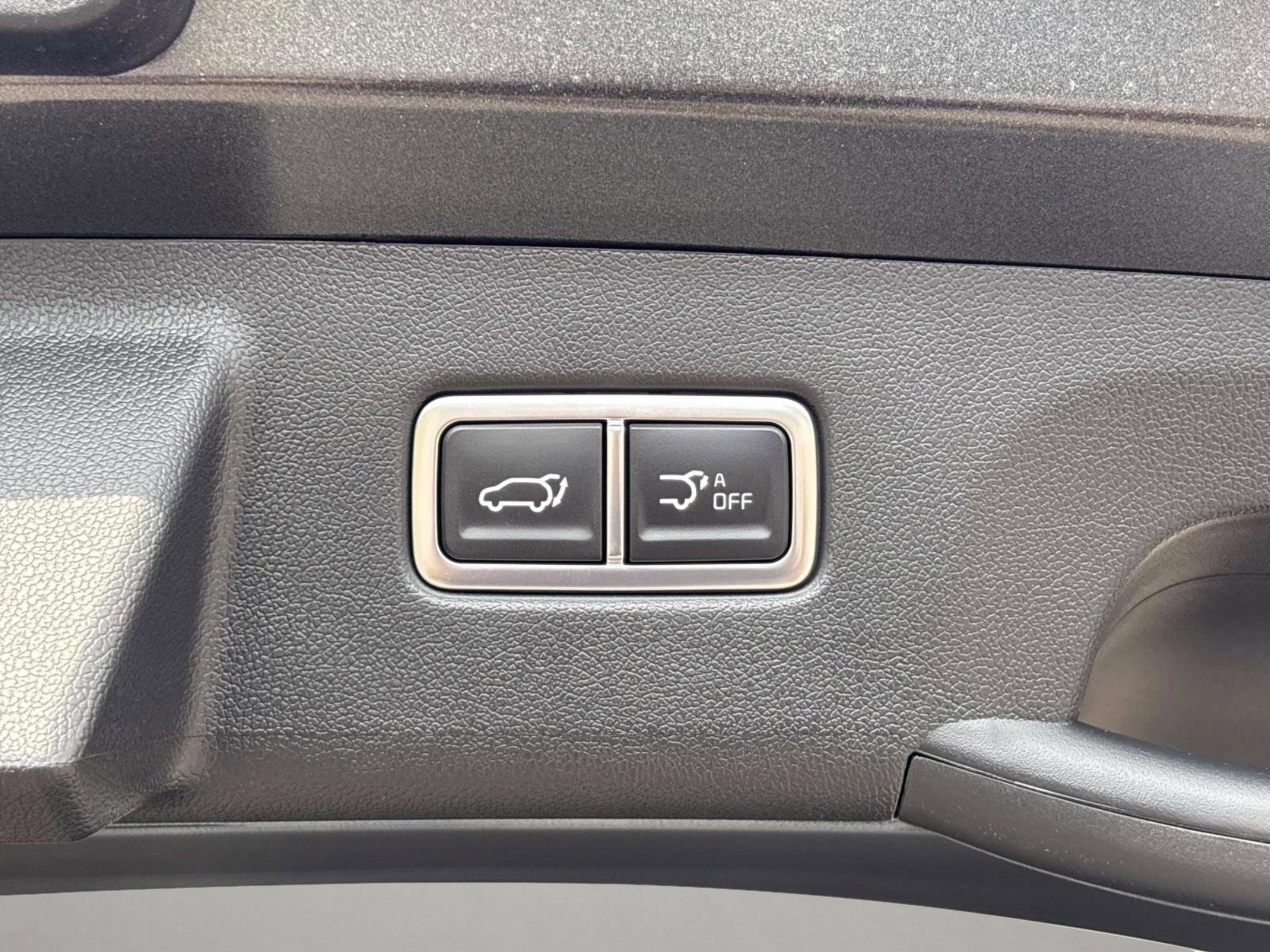 New 2026 Interstellar Gray Kia EX image 13