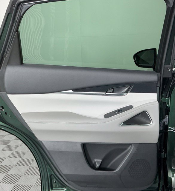 New 2027 DEEP EMERALD INFINITI Sport AWD image 17