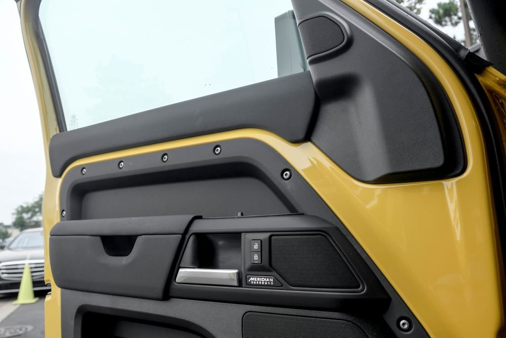 New 2026 Deep Sandglow Yellow Land Rover Trophy Edition image 11
