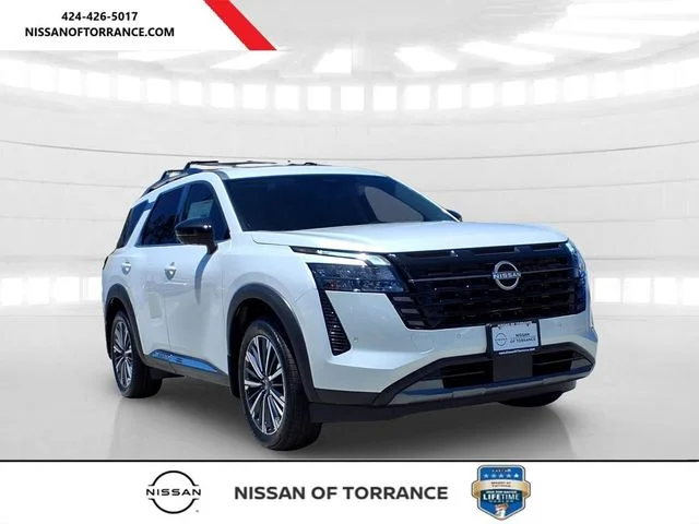 New 2026 Everest White Pearl TriCoat Nissan Platinum image 1