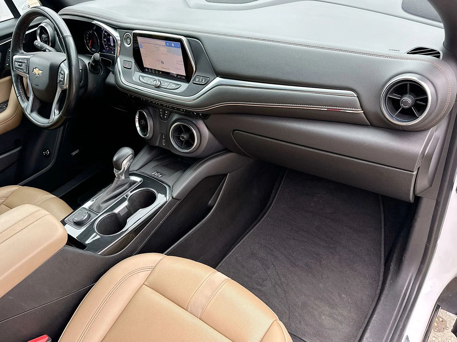 Used 2019 White Chevrolet Premier image 31
