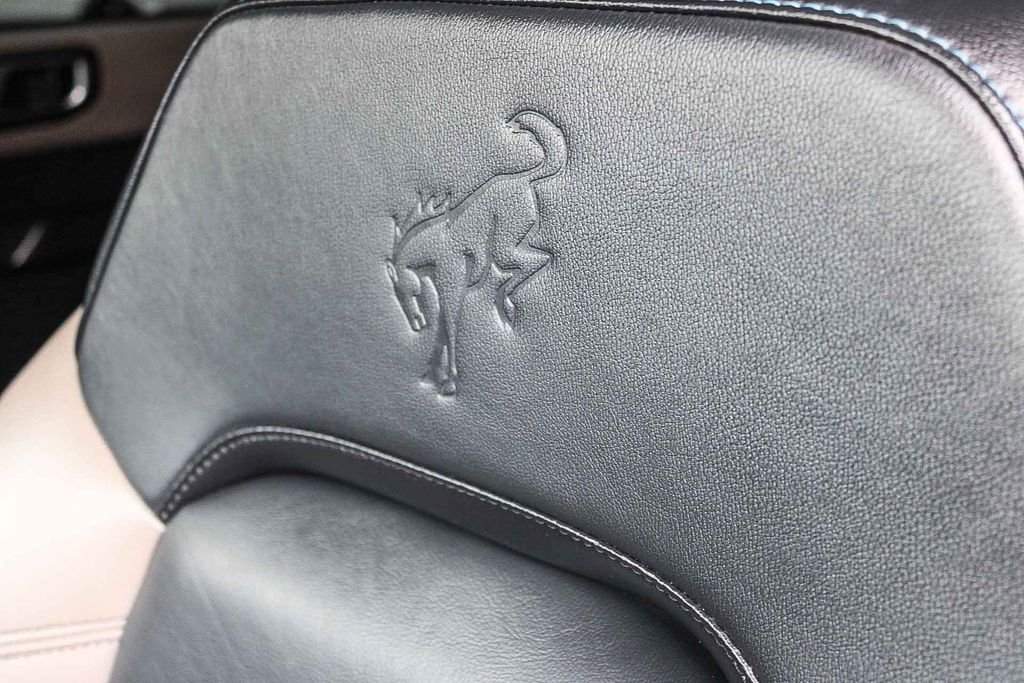 Used 2024 Gray Ford Wildtrak image 25
