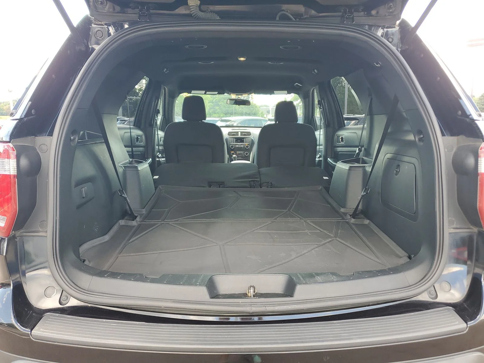 Used 2019 Black Ford XLT image 6