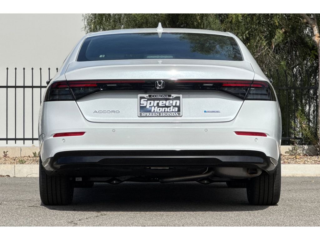 New 2026 Platinum White Pearl Honda EX-L image 5