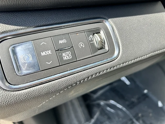 Used 2025 GRAY BUICK Preferred image 28