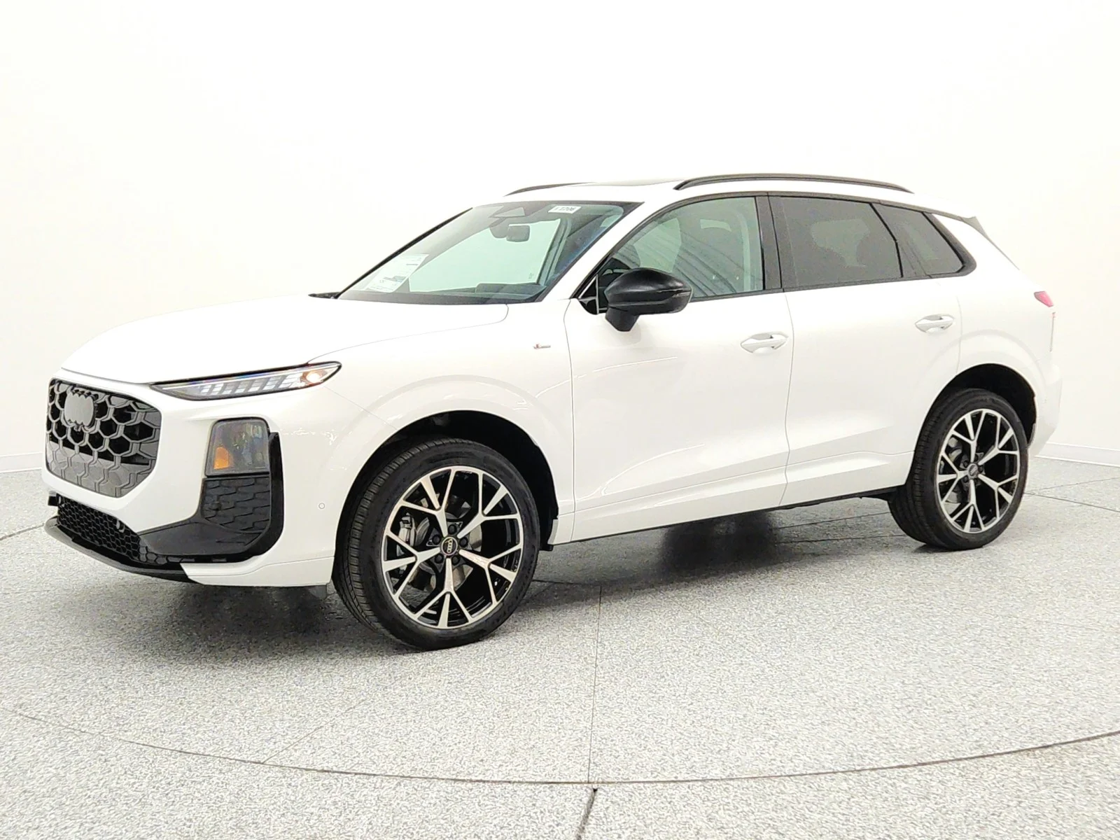 2026 Audi Q3 S line quattro's photo