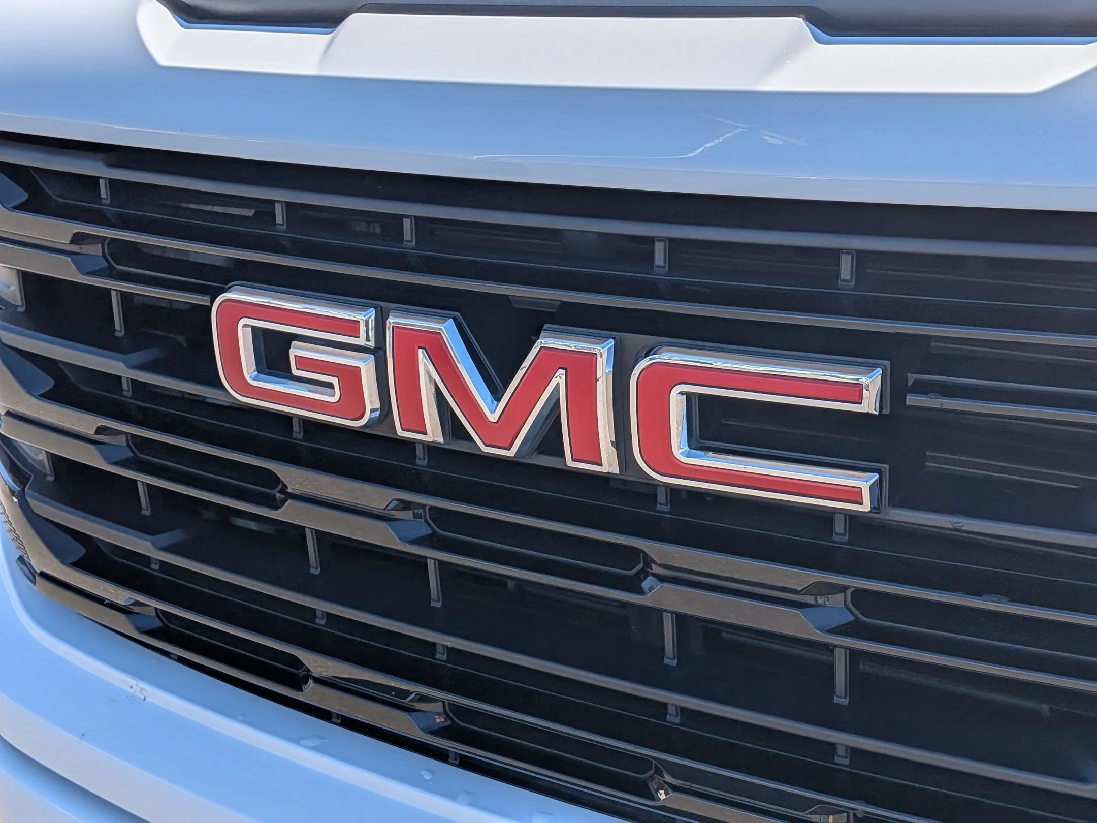 Used 2023 Summit White GMC Elevation image 30