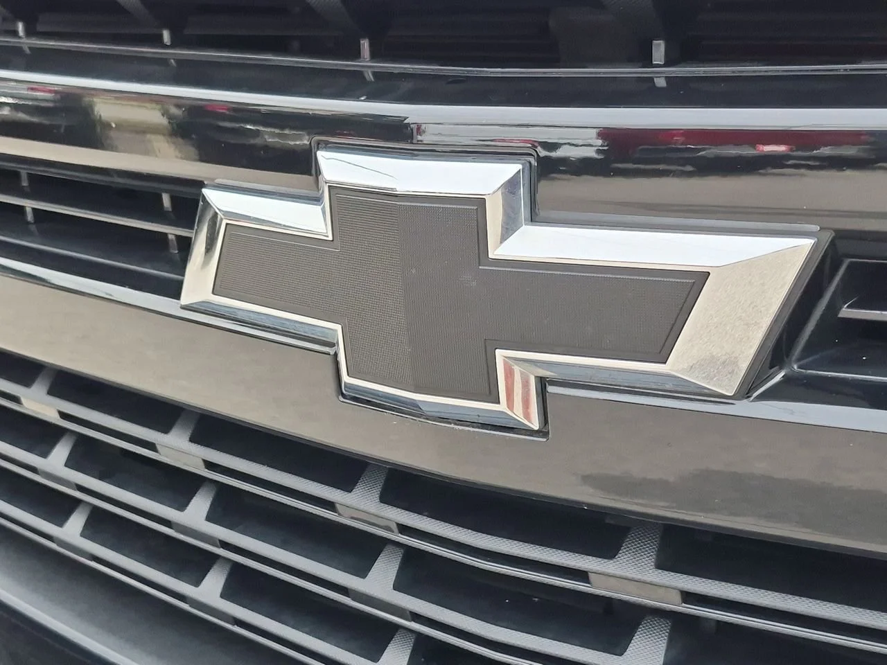 Used 2021 SHADOW GRAY METALLIC Chevrolet LT Trail Boss image 29