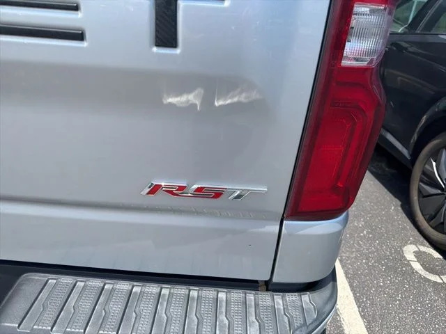 Used 2019 Silver Chevrolet RST image 5