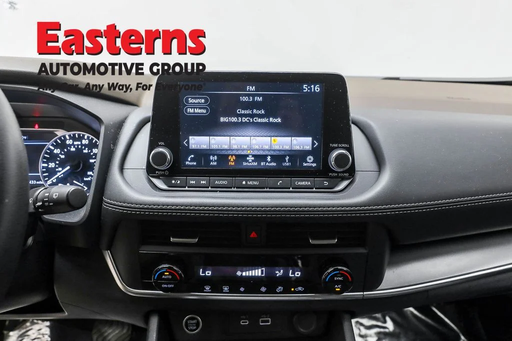 Used 2023 Red Nissan SV image 12