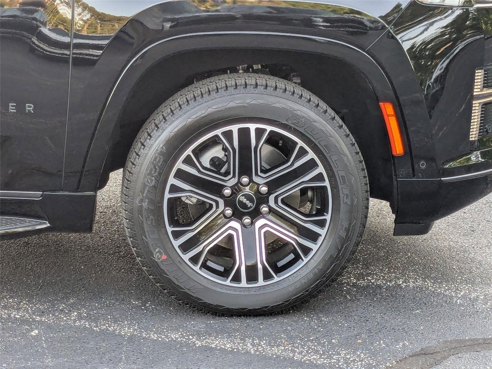 New 2026 High Gloss Black Exterior Paint Jeep 4X4 image 10