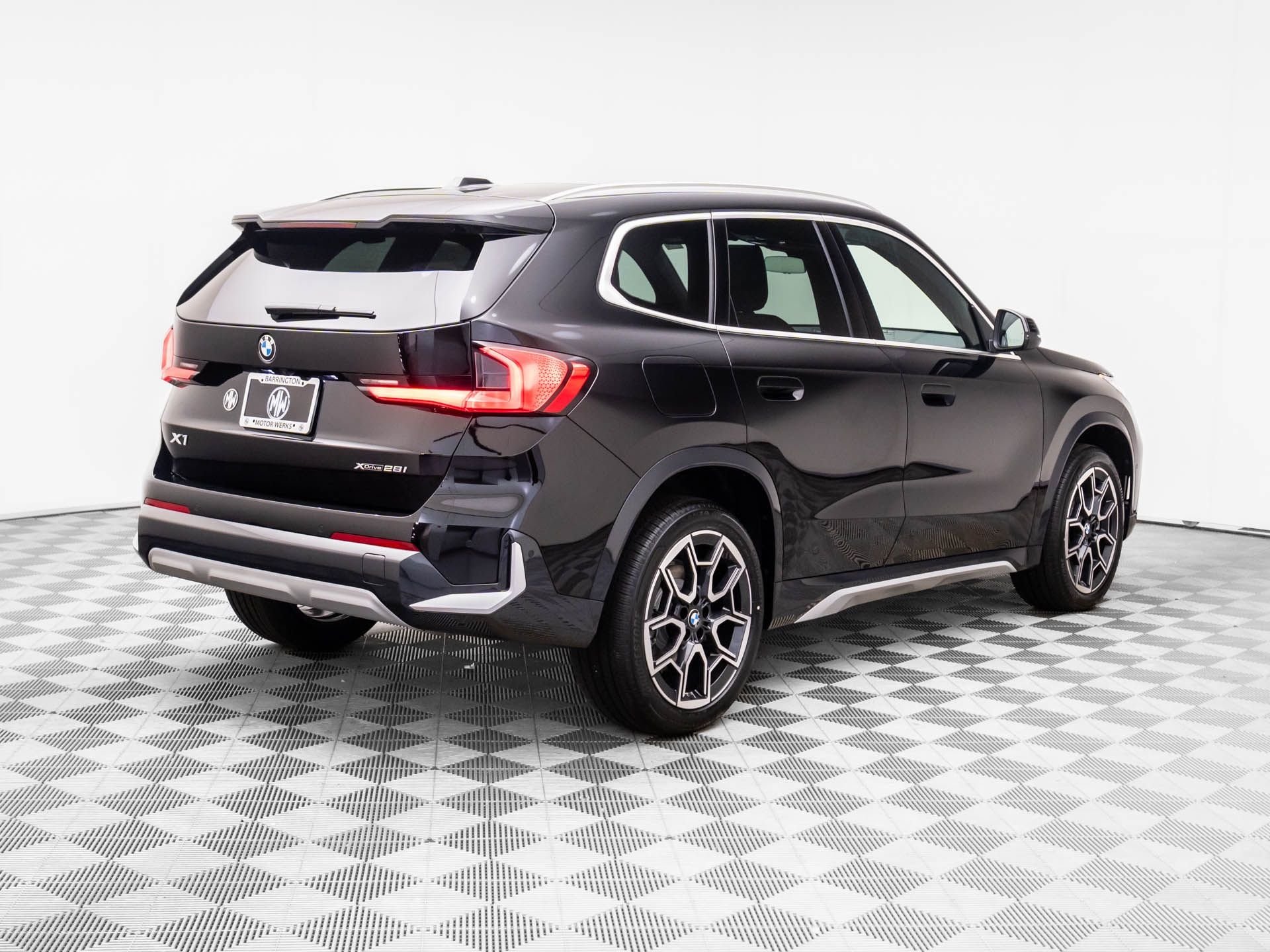 New 2026 Jet Black BMW xDrive28i image 6