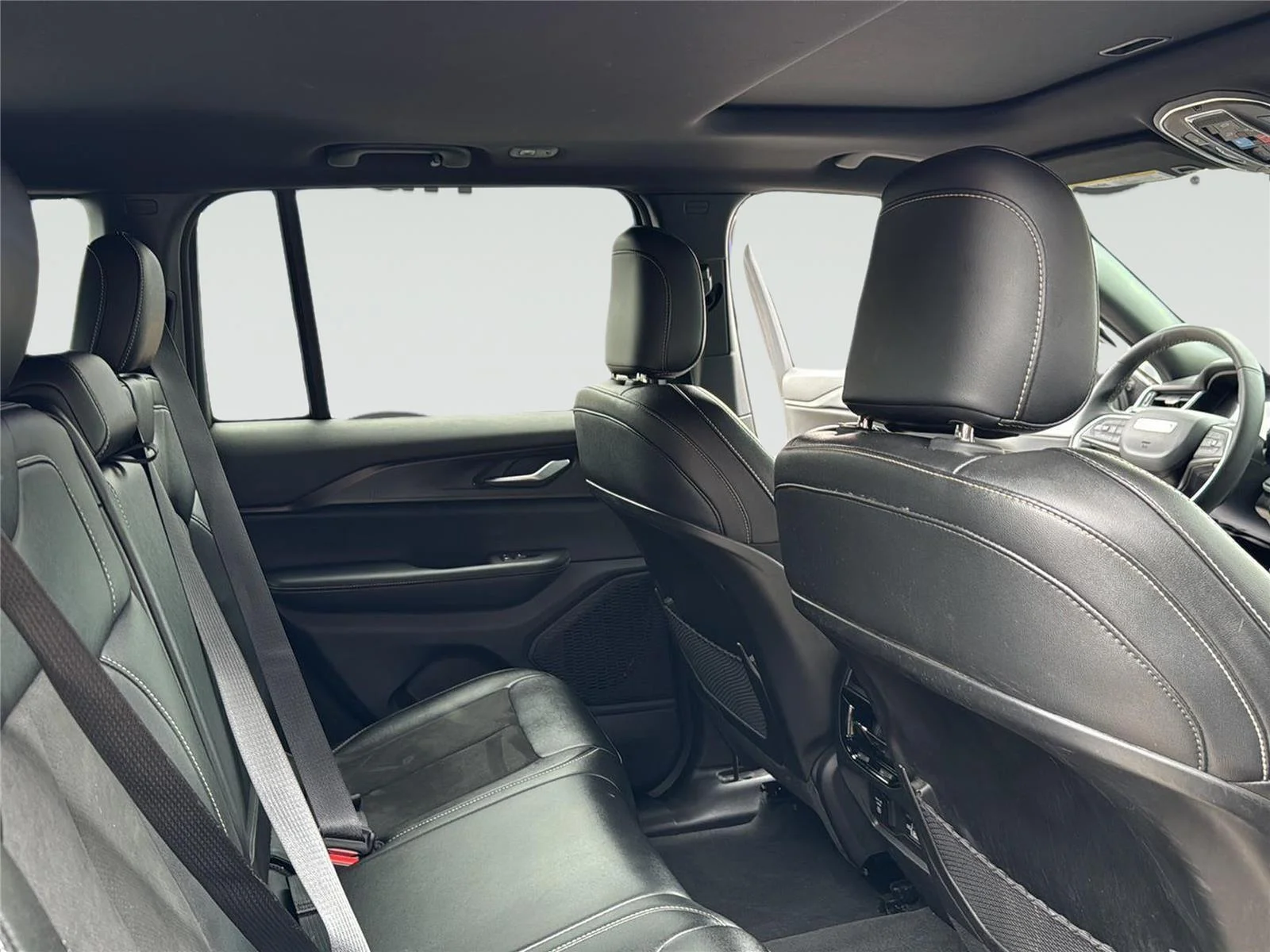 2023 Jeep Grand Cherokee Altitude - Photo 32